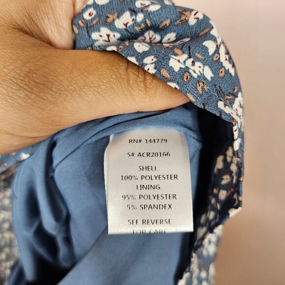 NWT Altar'd State Floral Romper. Royal Blue L#026 - Picture 13 of 14